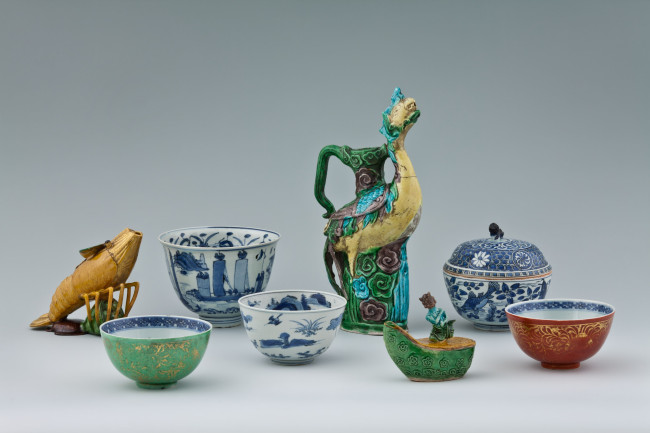 14. A group of eight pieces from the Medici Gift is still preserved and on display at the Dresden State Art Collections, Porcelain Collection Germany