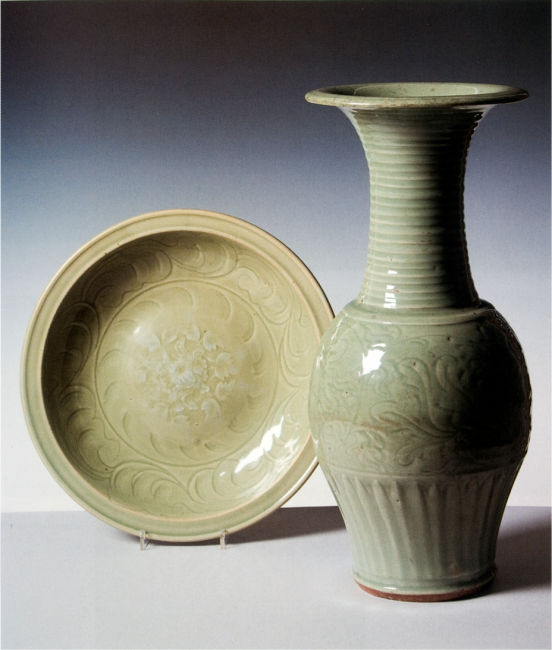 9. Large Vase and Dish with green celadon glaze. Late 14th to early 15th century. Museo degli Argenti, Palazzo Pitti, Florence