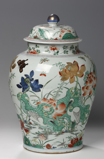 Jar with cover decorated with plants, Jingdezhen, China, Kangxi period, c. 1700-1715, h. 59 cm, porcelain, famille verte 1985.0100. Photo: Marten de Leeuw	